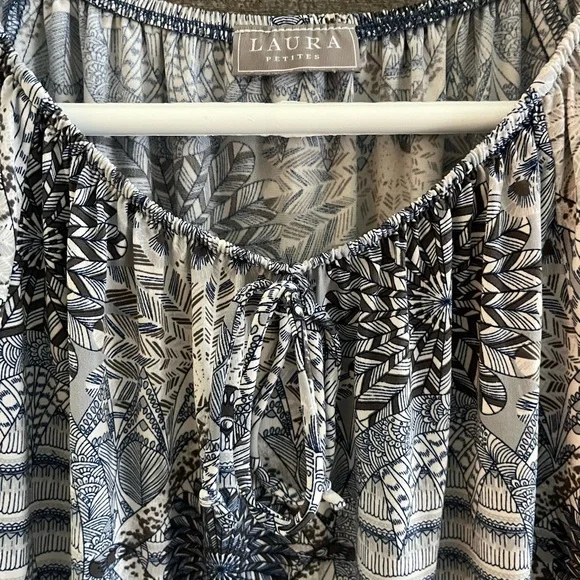 LAURA PETITES Blue & Neutral Boho Print Blouse Size Medium - Picture 3 of 7